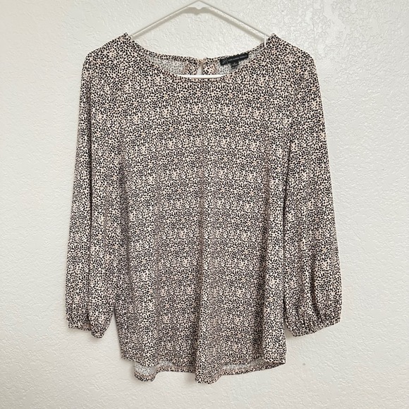 Adrianna Papell Tops - Adrianna Papell 3/4 Sleeves Blouse Womens Medium Tan Black Animal Print  Top